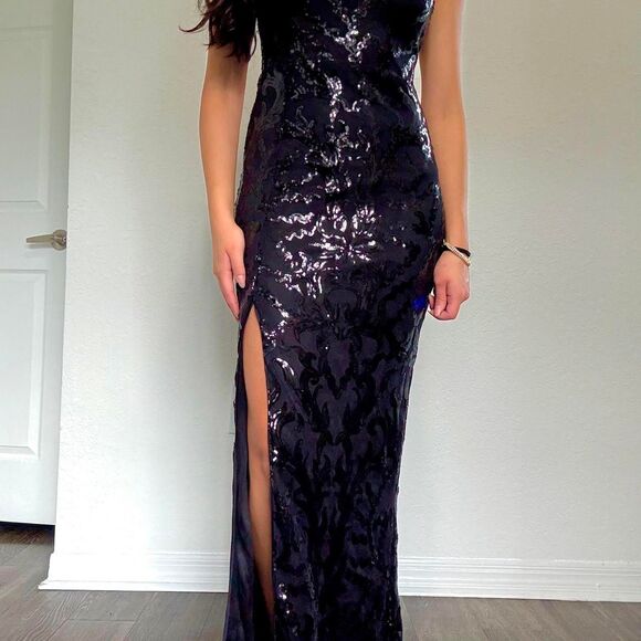 Striking black sequin maxi dress by Iris - Picture 4 of 7